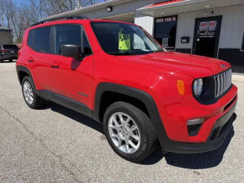 Another view of 2022 Jeep Renegade Latitude for sale in Bedford, IN at B&B Cars Inc.