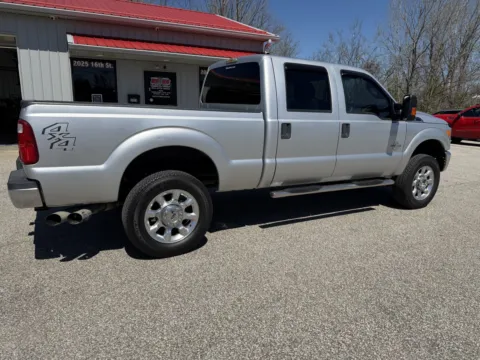 More photos of 2016 Ford F-250 Super Duty XLT at B&B Cars Inc., IN