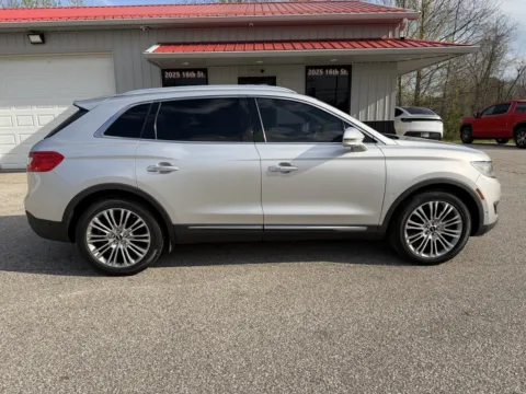 More photos of 2018 Lincoln MKX Reserve at B&B Cars Inc., IN