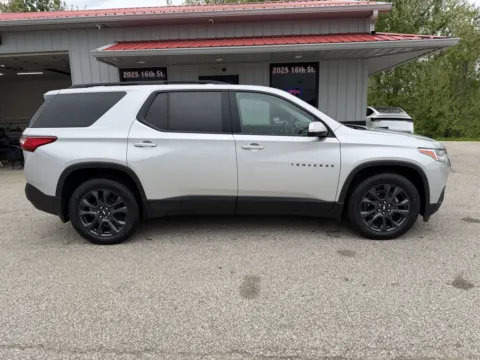 More photos of 2021 Chevrolet Traverse RS at B&B Cars Inc., IN