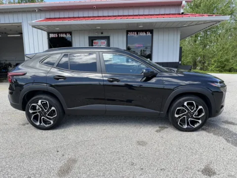 More photos of 2024 Chevrolet Trax RS at B&B Cars Inc., IN