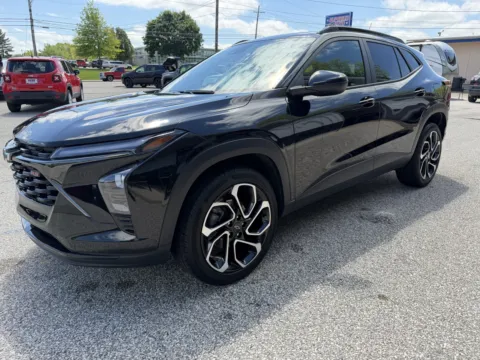 Black 2024 Chevrolet Trax RS for sale in Bedford, IN