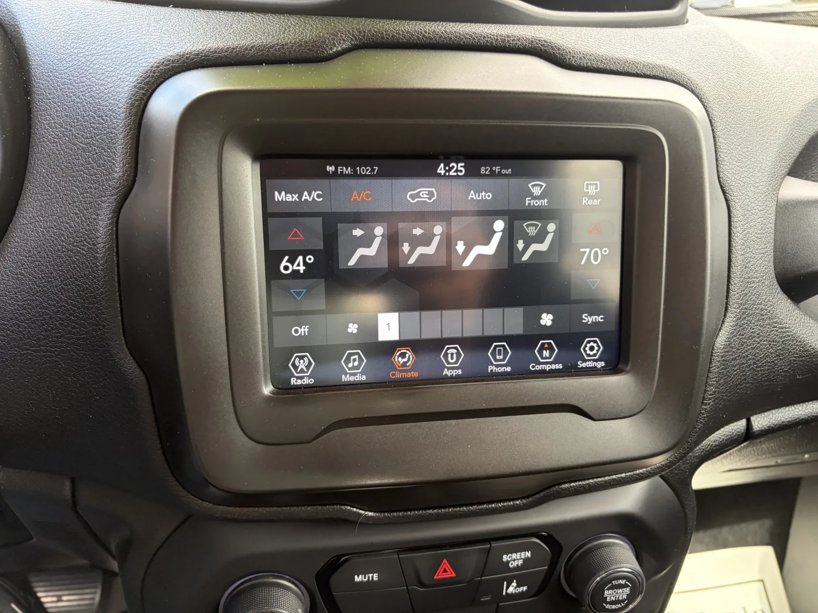 2021 Jeep Renegade Latitude - Photo 39