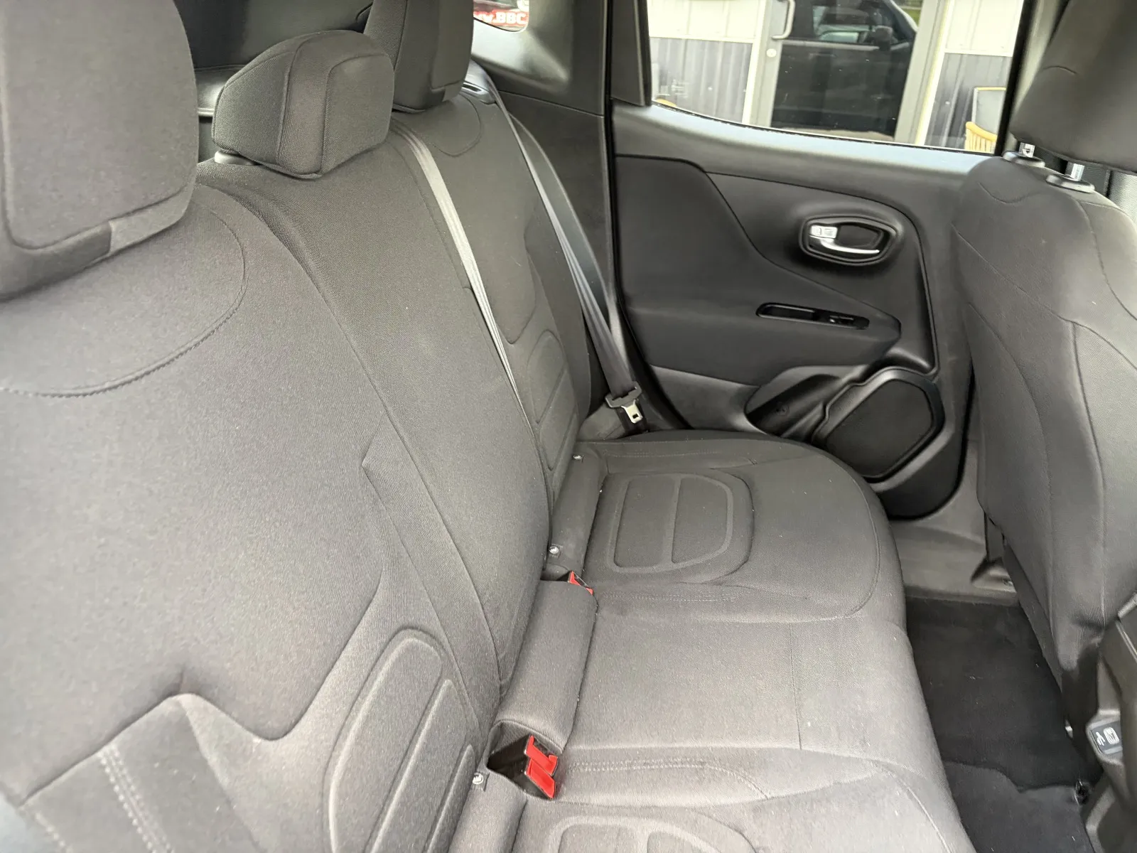 2021 Jeep Renegade Latitude - Photo 16