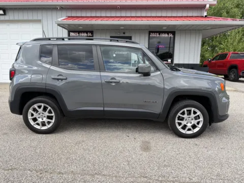More photos of 2021 Jeep Renegade Latitude at B&B Cars Inc., IN