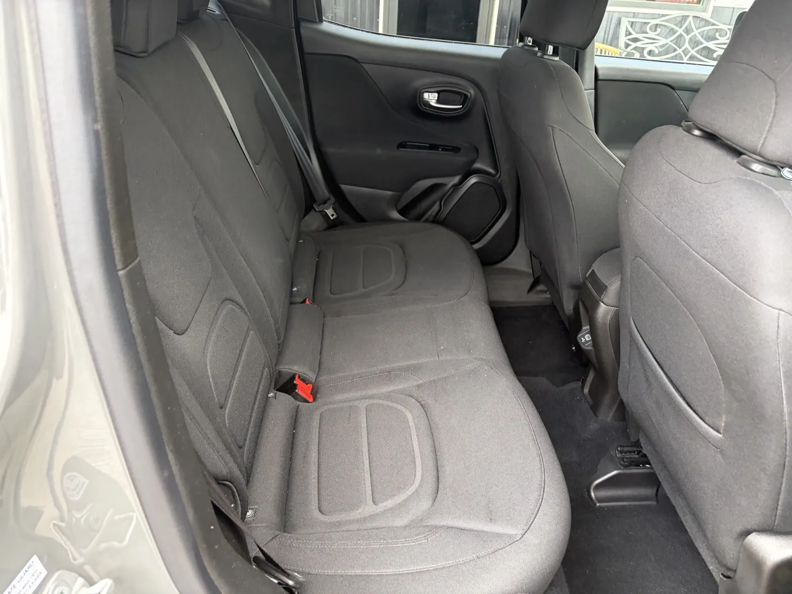 2021 Jeep Renegade Latitude - Photo 15