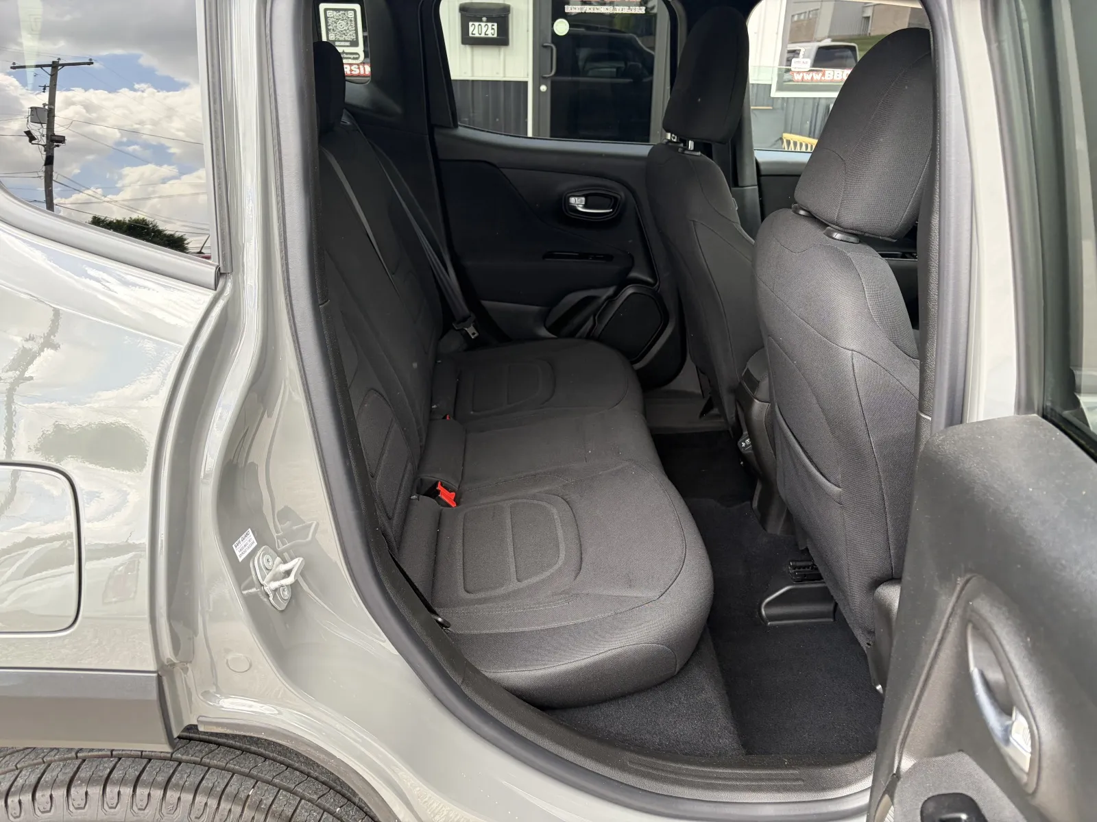 2021 Jeep Renegade Latitude - Photo 14