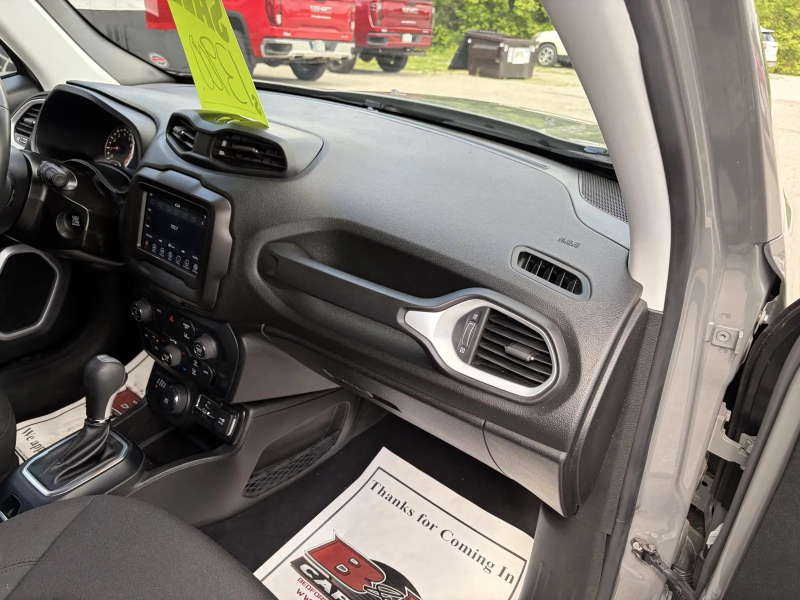 2021 Jeep Renegade Latitude - Photo 23