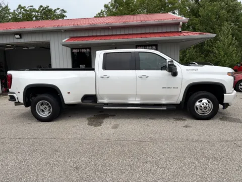 More photos of 2022 Chevrolet Silverado 3500HD High Country at B&B Cars Inc., IN