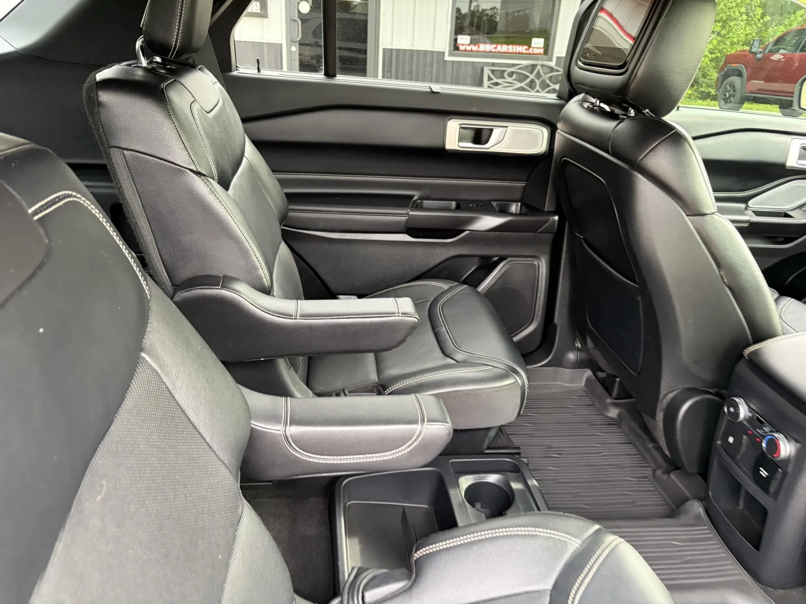 2020 Ford Explorer ST - Photo 16