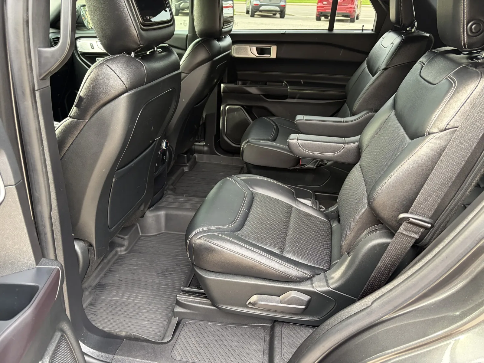 2020 Ford Explorer ST - Photo 25