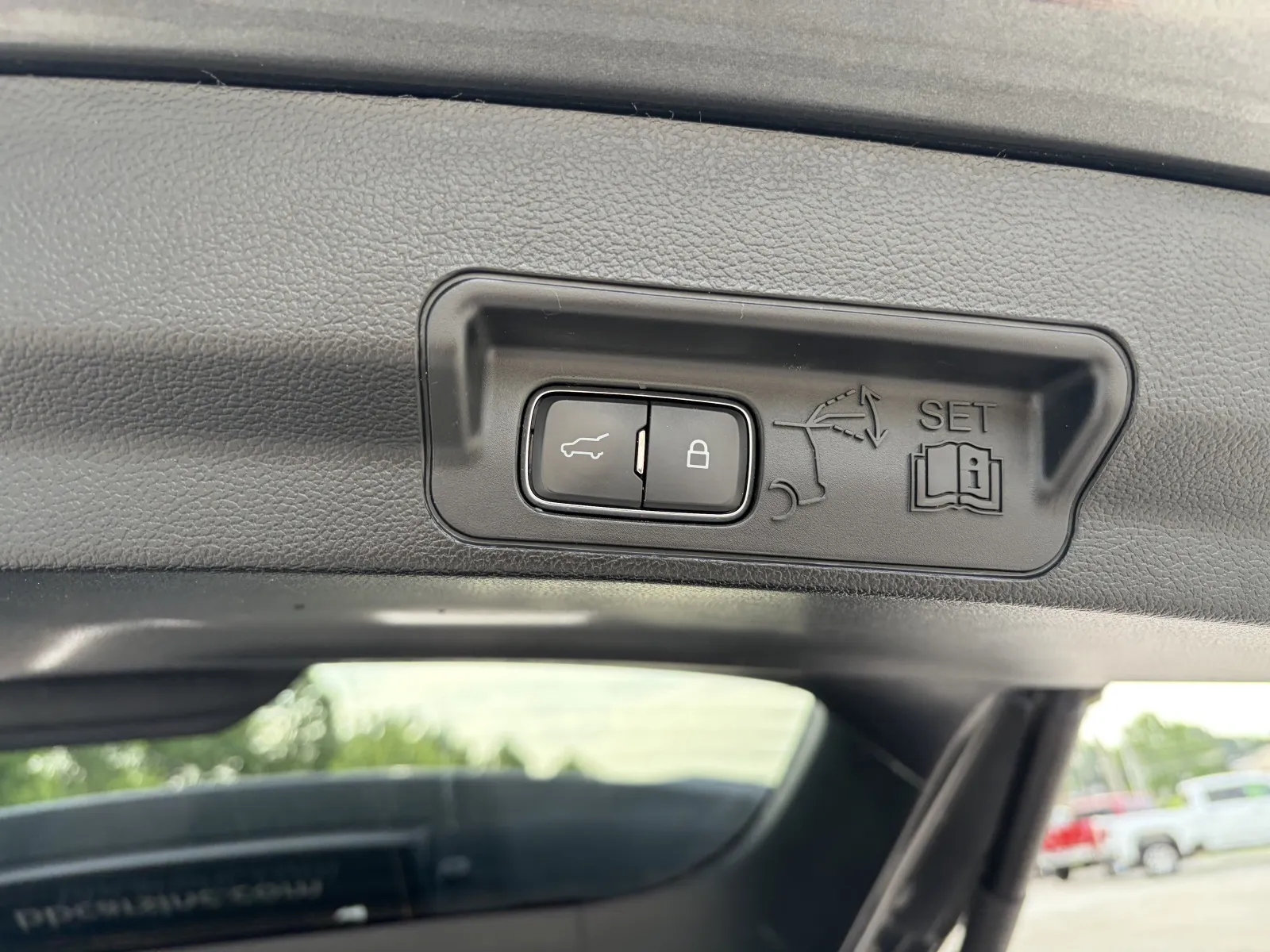 2020 Ford Explorer ST - Photo 13