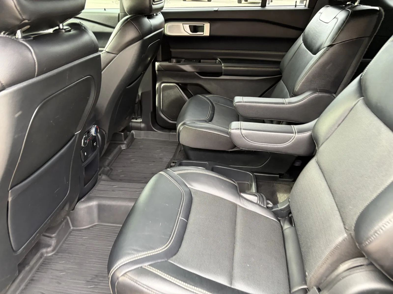 2020 Ford Explorer ST - Photo 26