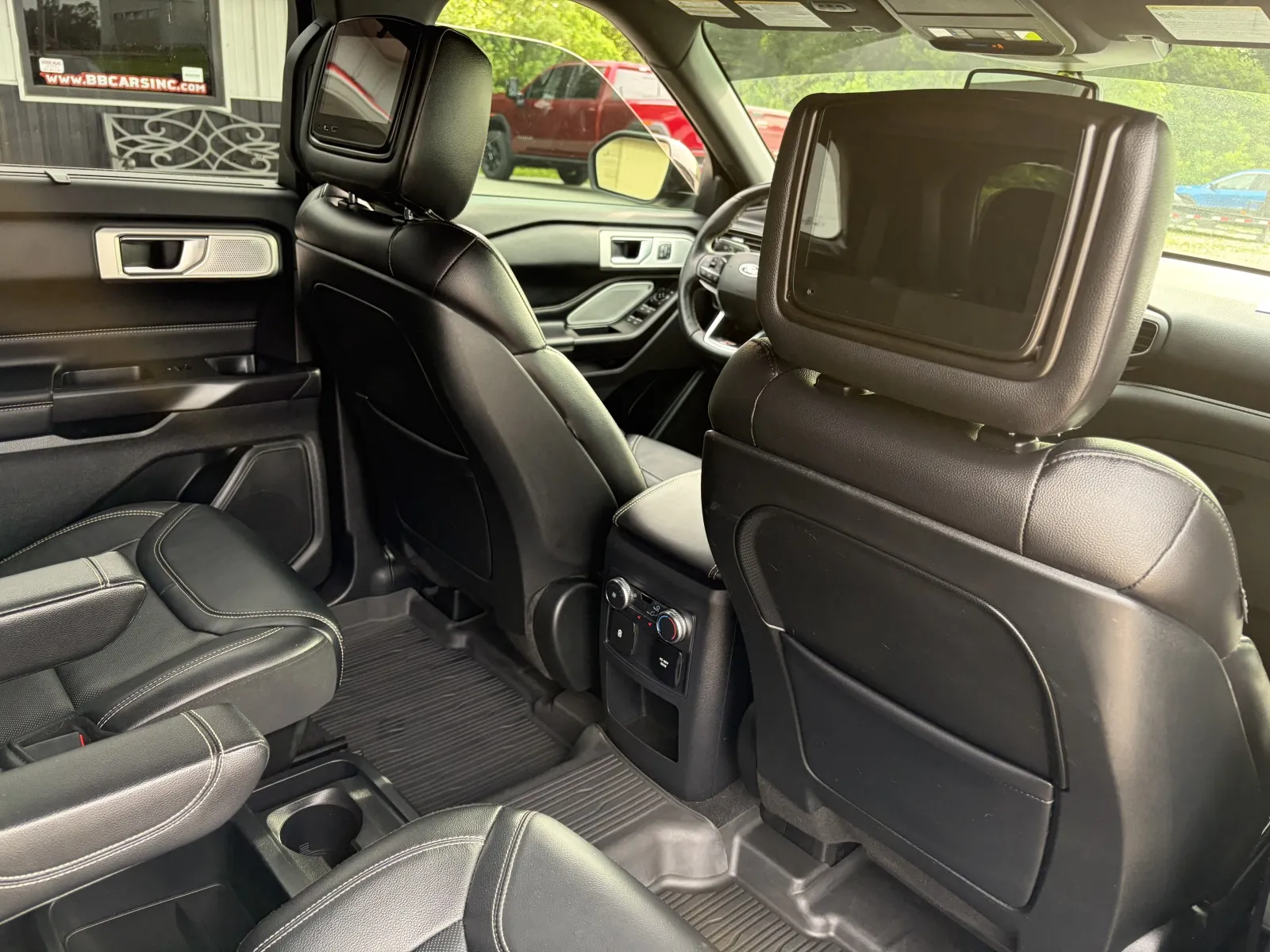 2020 Ford Explorer ST - Photo 17