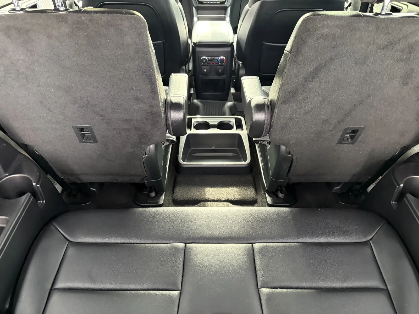 2020 Ford Explorer ST - Photo 10