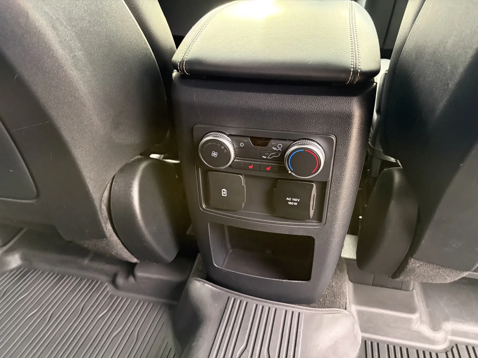 2020 Ford Explorer ST - Photo 19