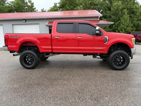 More photos of 2017 Ford F-250 Super Duty Lariat at B&B Cars Inc., IN