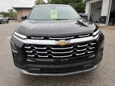 Photos of 2025 Chevrolet Equinox LT for sale in Bedford, IN at B&B Cars Inc.