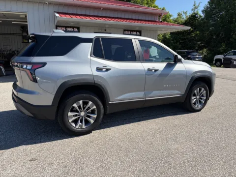 More photos of 2025 Chevrolet Equinox LT at B&B Cars Inc., IN