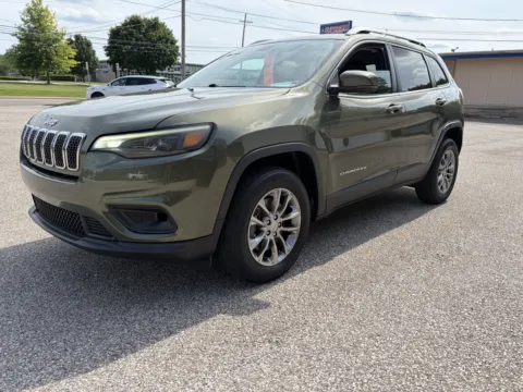 Green 2019 Jeep Cherokee Latitude Plus for sale in Bedford, IN