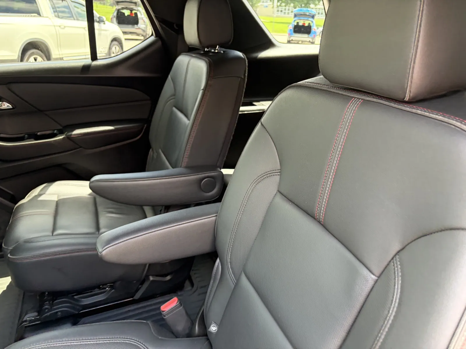 2023 Chevrolet Traverse RS - Photo 29