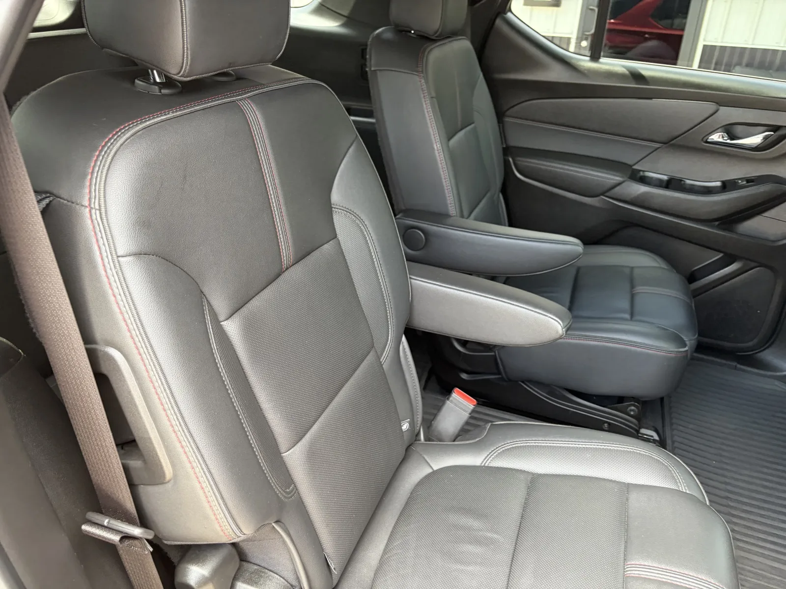 2023 Chevrolet Traverse RS - Photo 18
