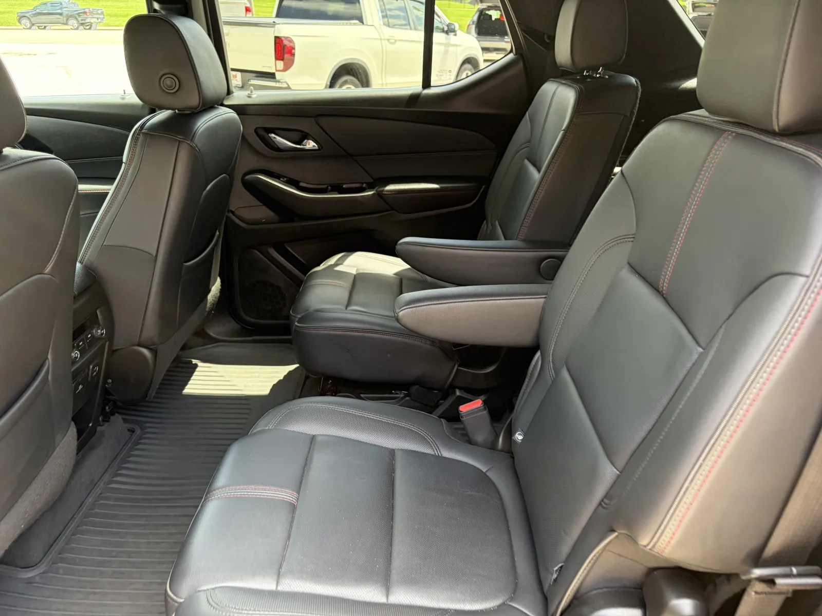 2023 Chevrolet Traverse RS - Photo 28