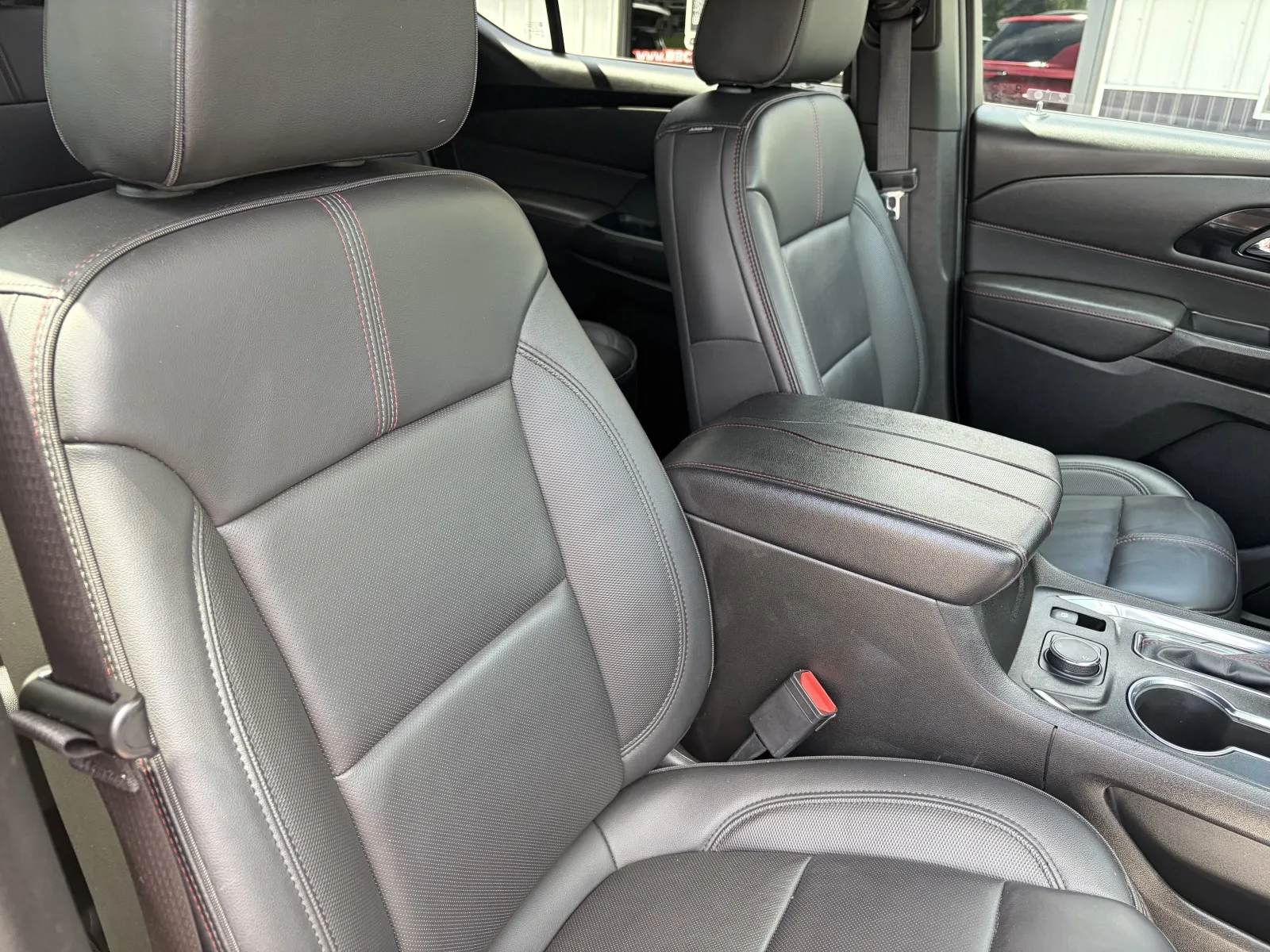 2023 Chevrolet Traverse RS - Photo 24