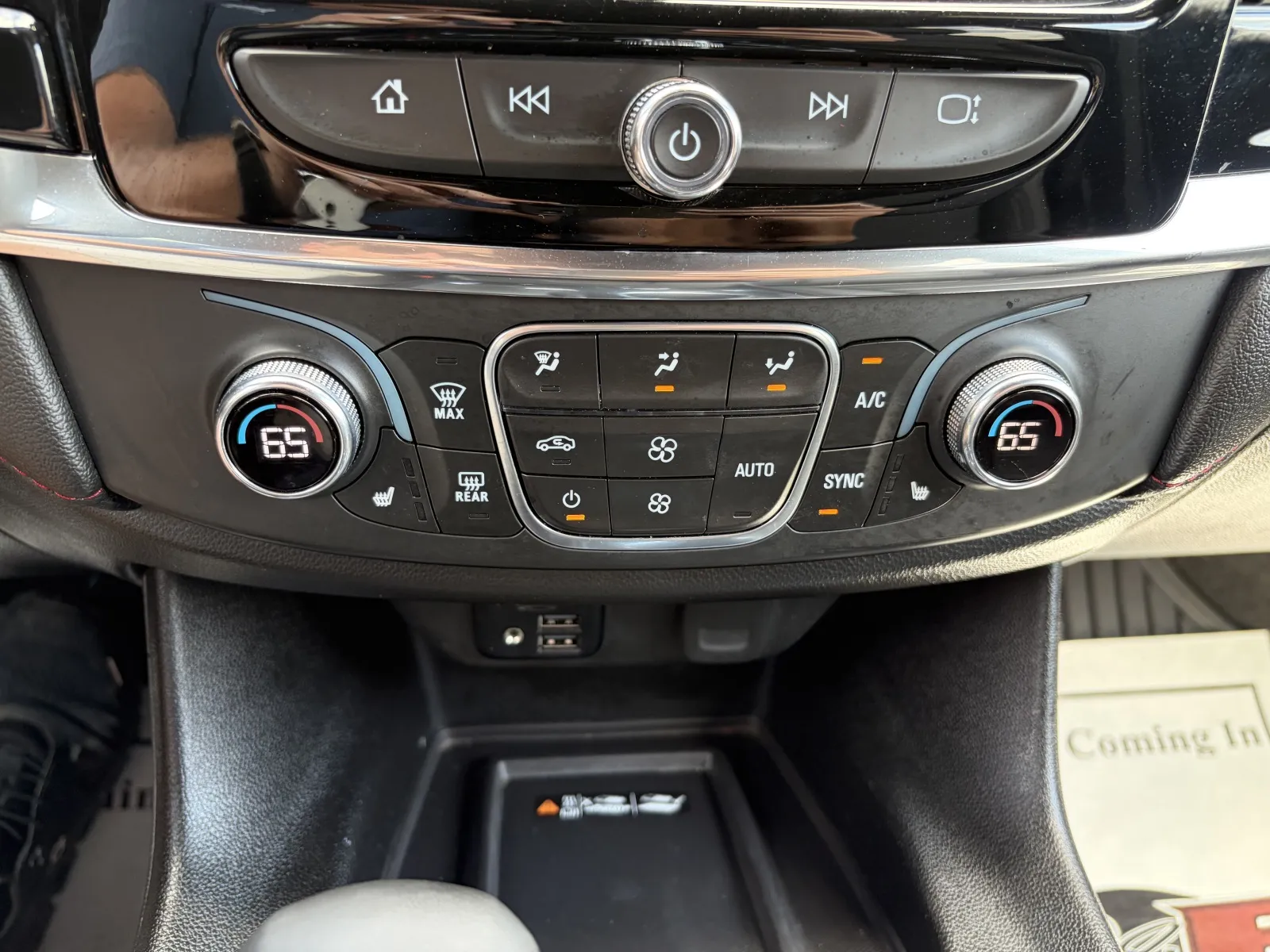 2023 Chevrolet Traverse RS - Photo 40