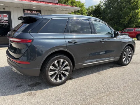 More photos of 2022 Lincoln Corsair Reserve at B&B Cars Inc., IN
