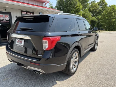 More photos of 2020 Ford Explorer Platinum at B&B Cars Inc., IN
