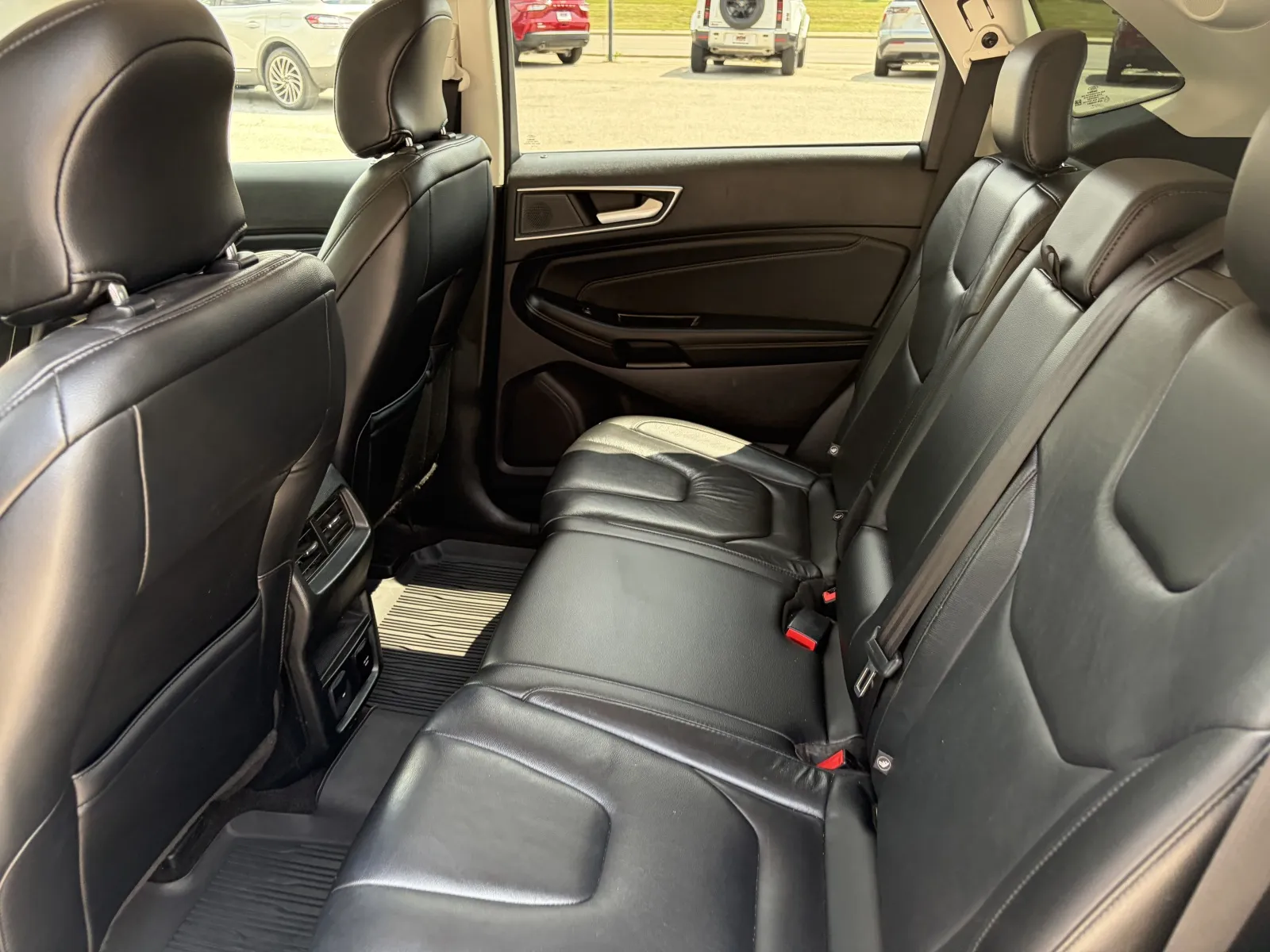 2019 Ford Edge Titanium - Photo 27