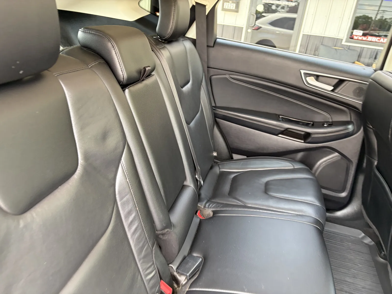 2019 Ford Edge Titanium - Photo 16