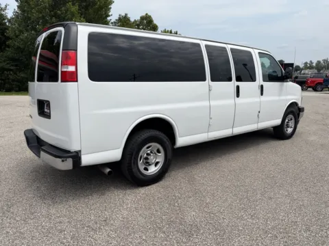 More photos of 2018 Chevrolet Express LT 3500 at B&B Cars Inc., IN