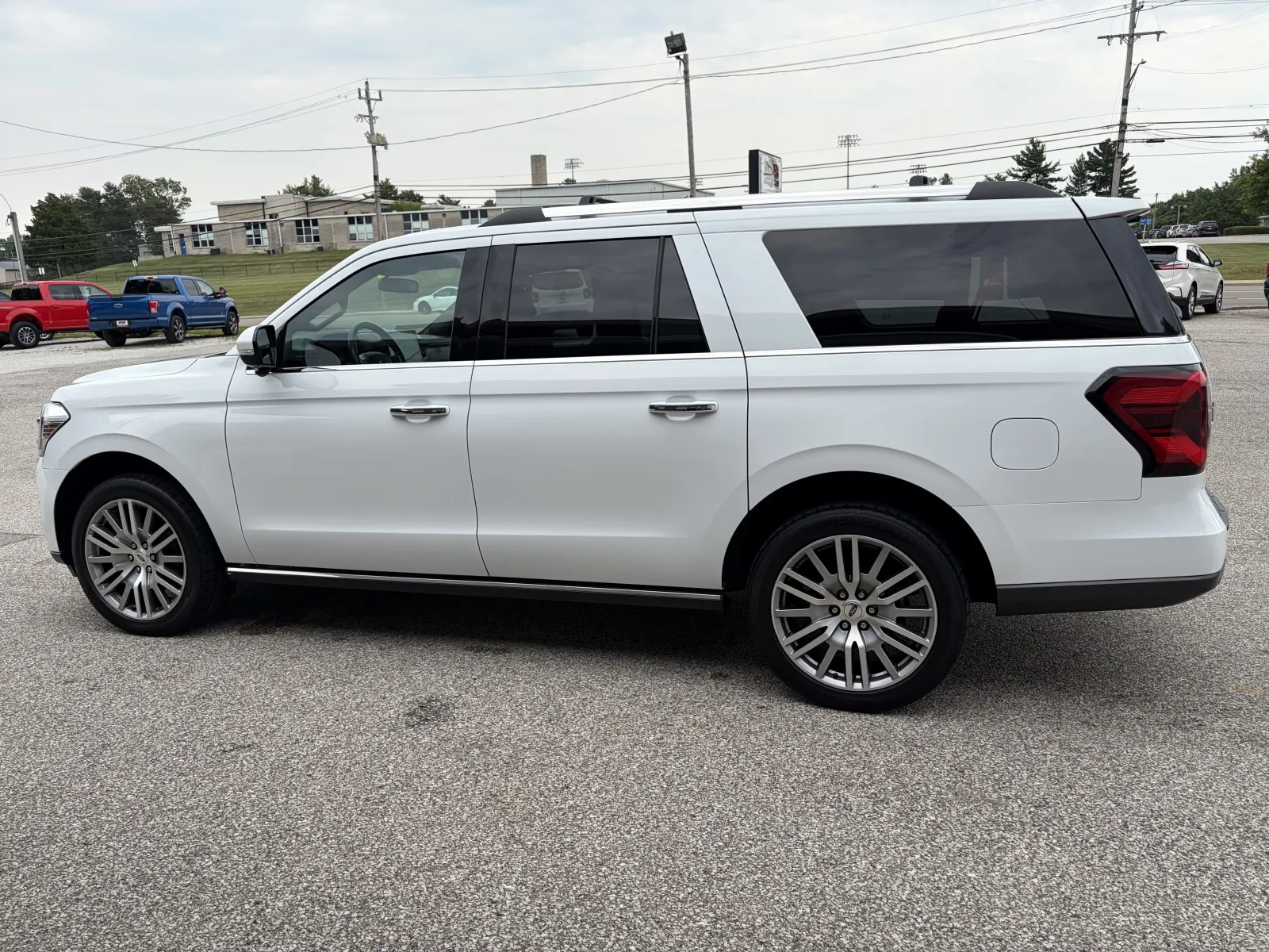 2023 Ford Expedition Limited - Photo 8