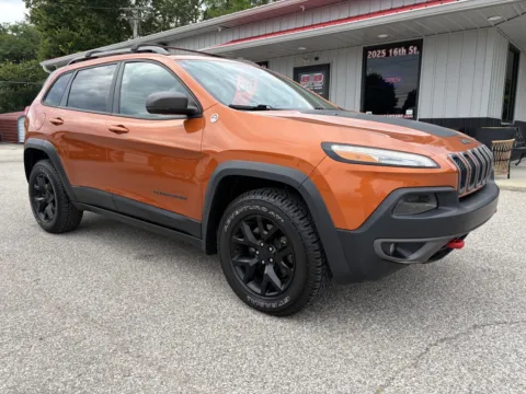 Another view of 2015 Jeep Cherokee Trailhawk for sale in Bedford, IN at B&B Cars Inc.