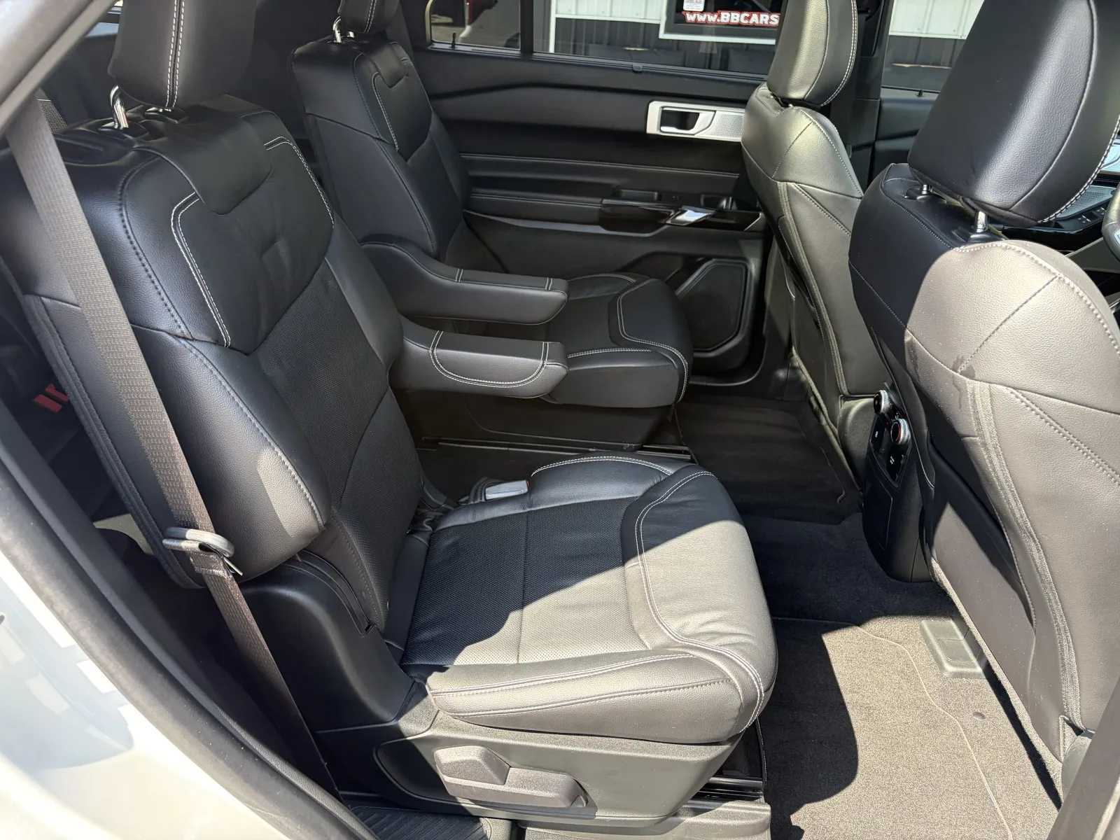 2023 Ford Explorer ST - Photo 18