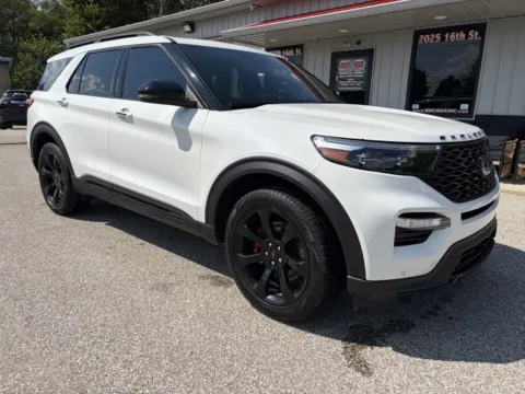 Another view of 2023 Ford Explorer ST for sale in Bedford, IN at B&B Cars Inc.