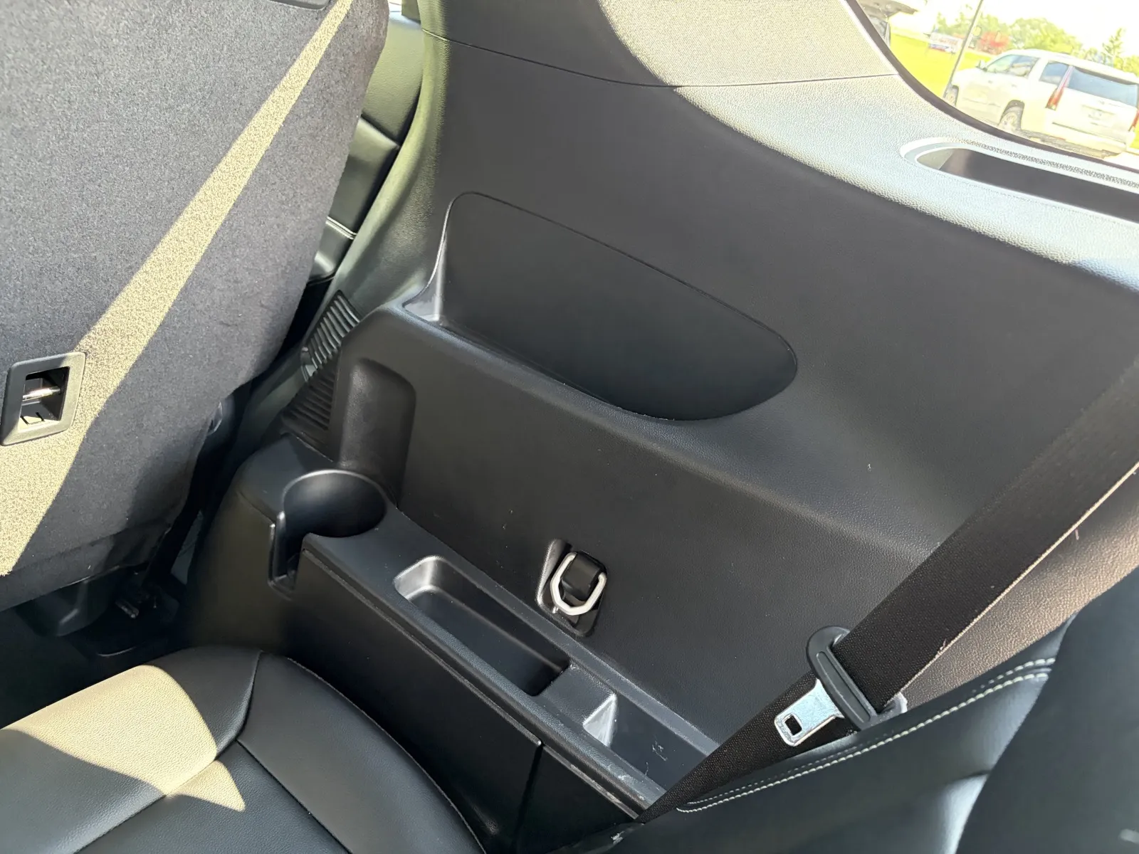 2023 Ford Explorer ST - Photo 15