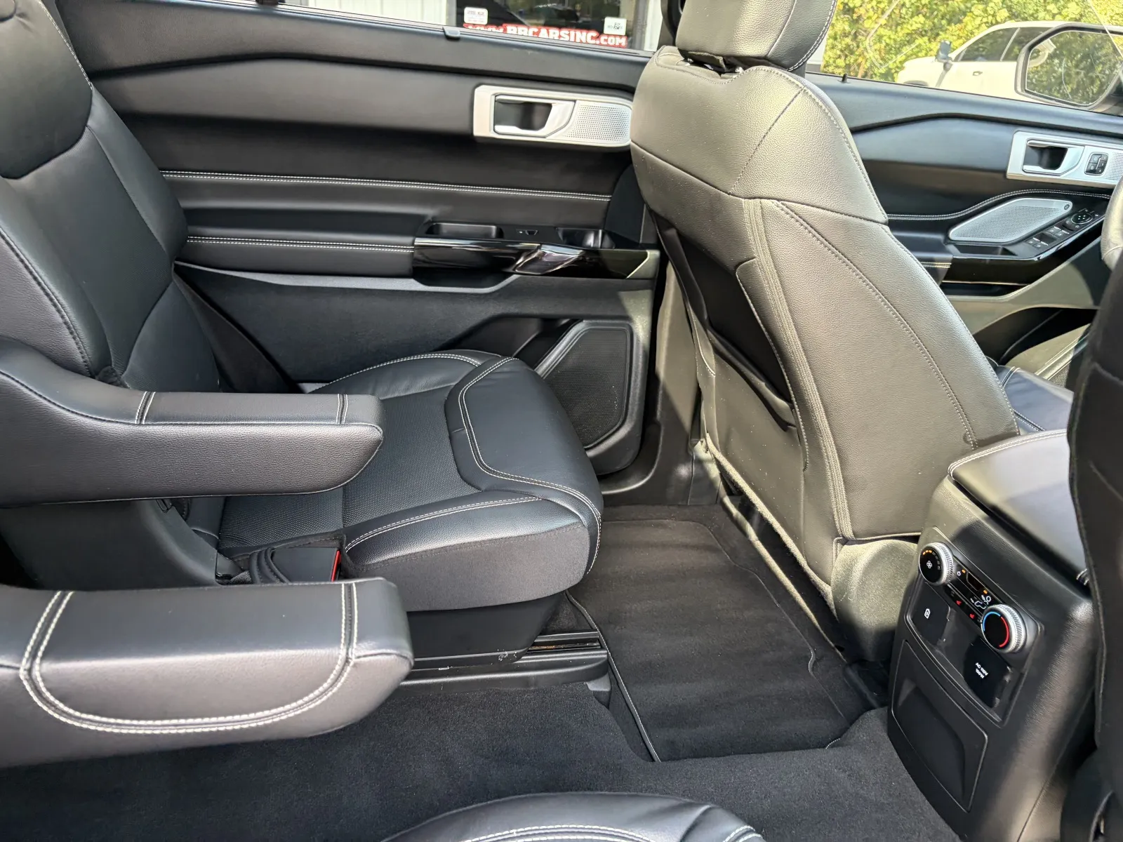 2023 Ford Explorer ST - Photo 21