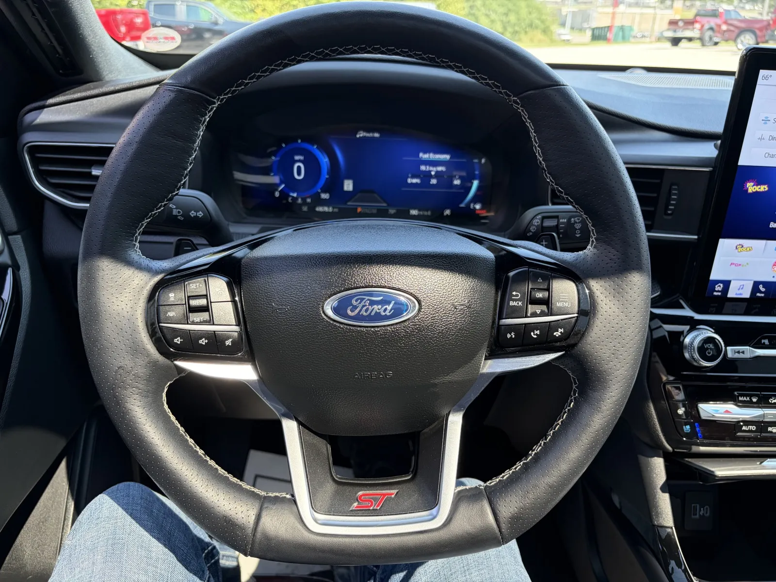 2023 Ford Explorer ST - Photo 52