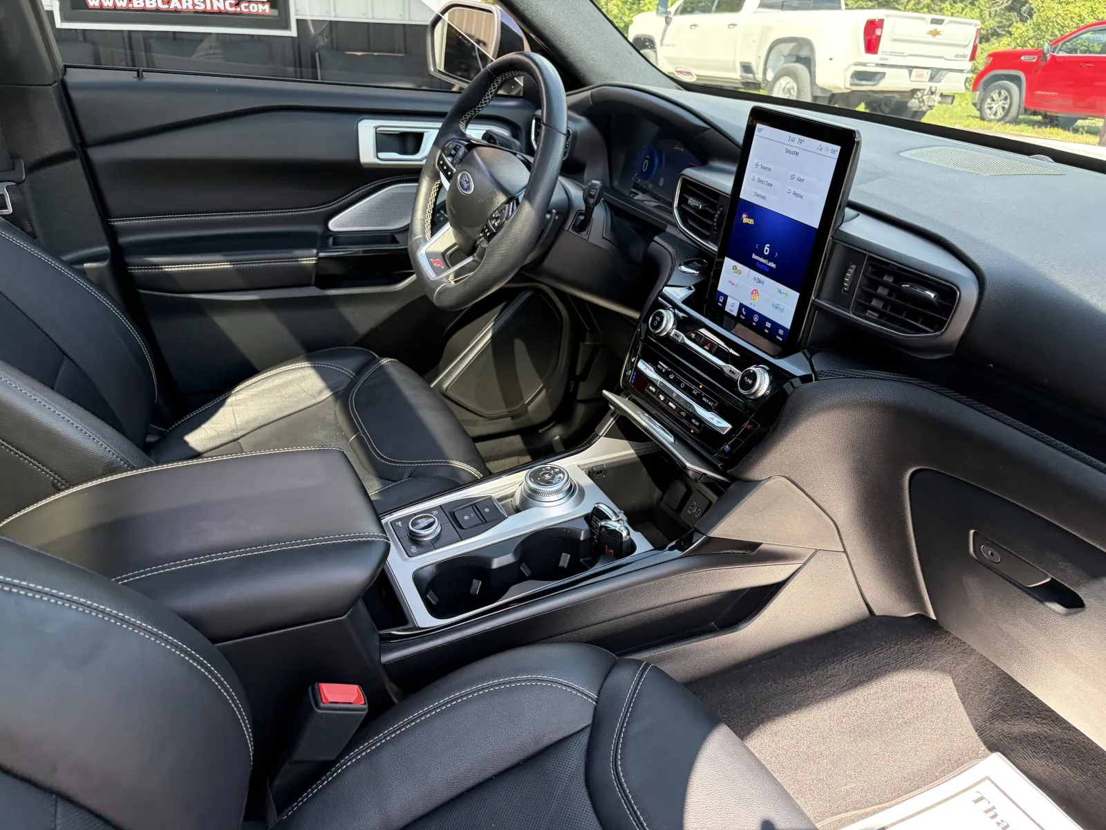 2023 Ford Explorer ST - Photo 29