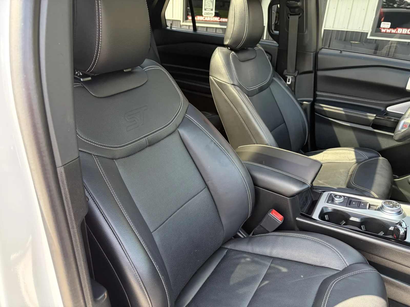 2023 Ford Explorer ST - Photo 27