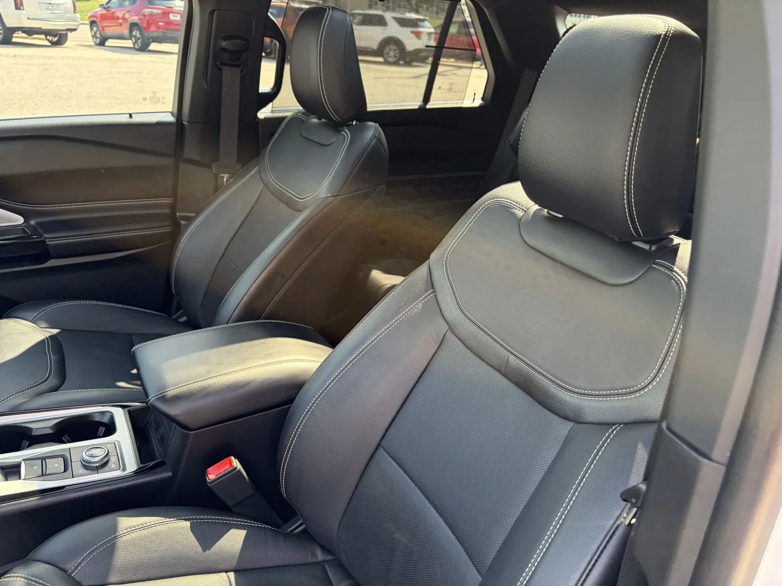 2023 Ford Explorer ST - Photo 41