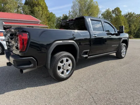 More photos of 2021 GMC Sierra 2500HD Denali at B&B Cars Inc., IN