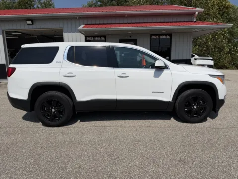 More photos of 2019 GMC Acadia SLE-1 at B&B Cars Inc., IN