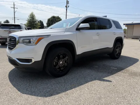White 2019 GMC Acadia SLE-1 for sale in Bedford, IN