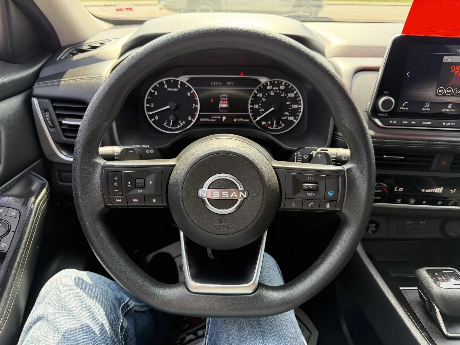 2024 Nissan Rogue SV - Photo 39