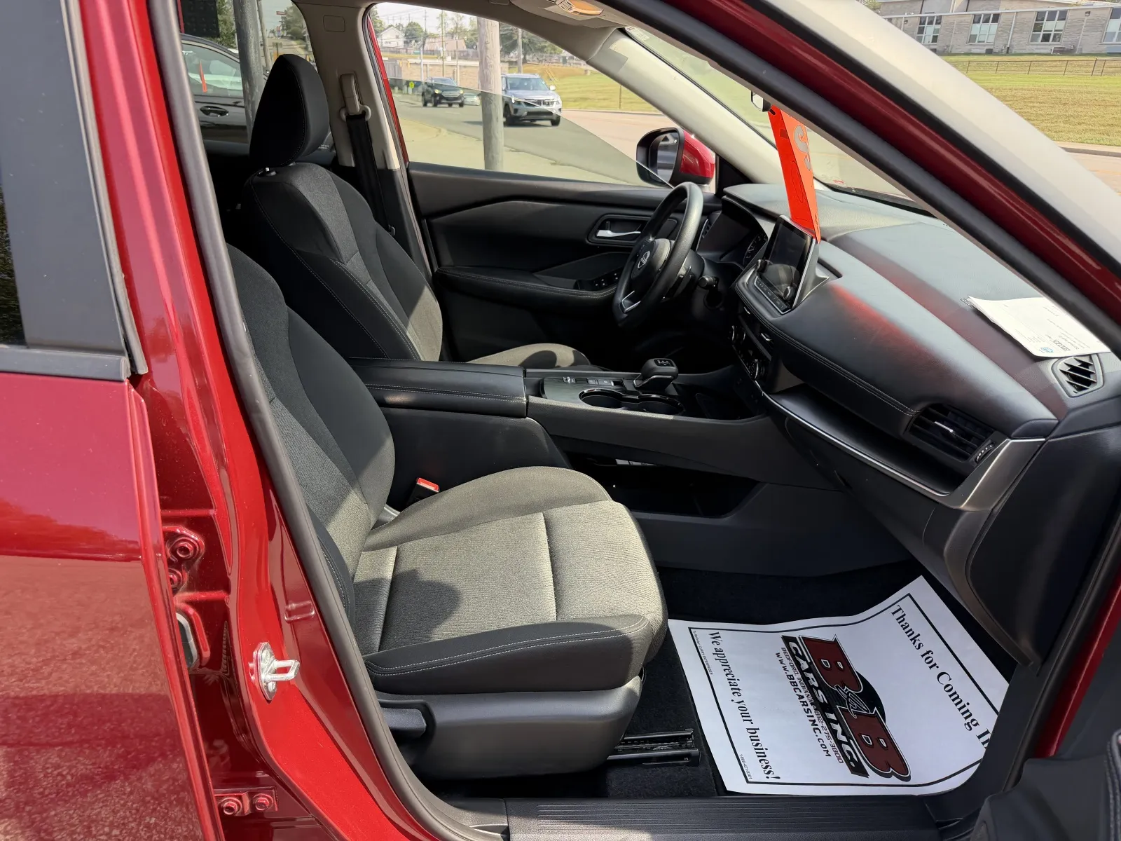 2024 Nissan Rogue SV - Photo 20