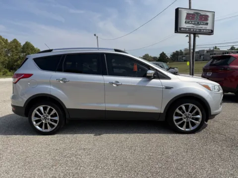 More photos of 2015 Ford Escape SE at B&B Cars Inc., IN